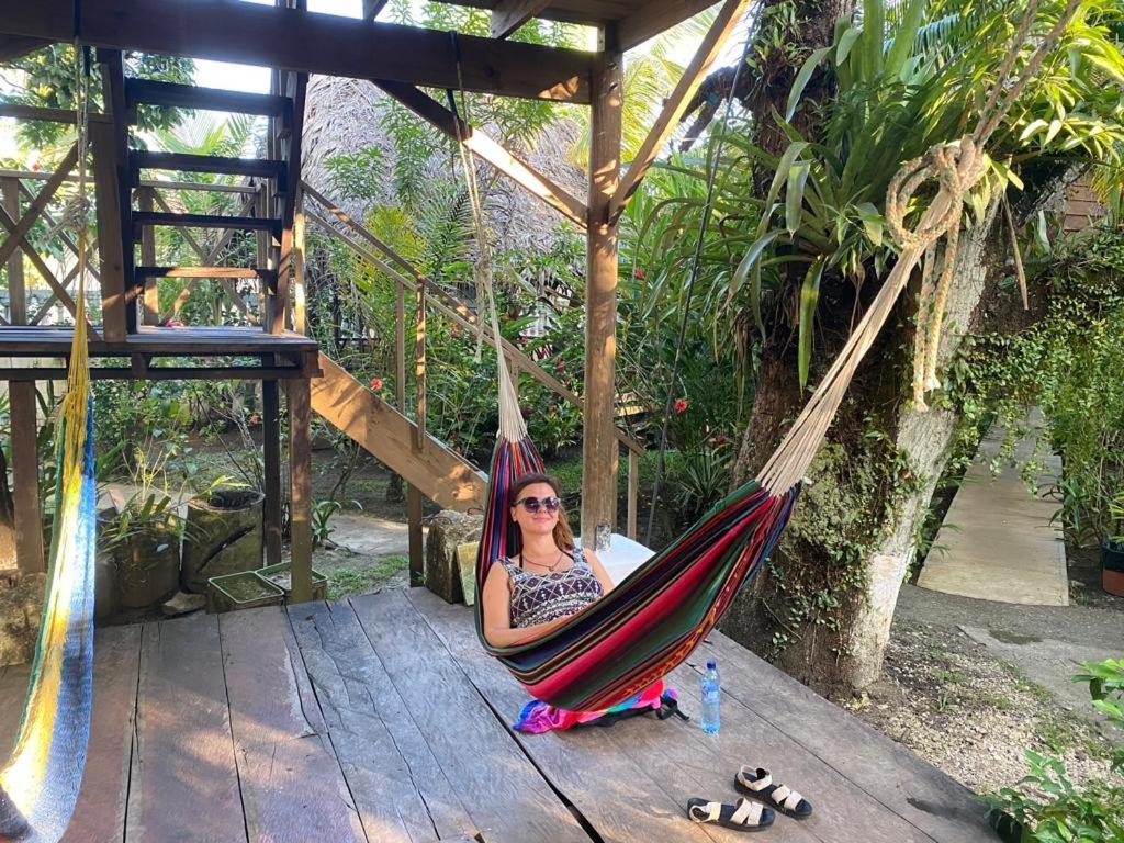 Lívingston Casa De La Iguana旅舍 外观 照片