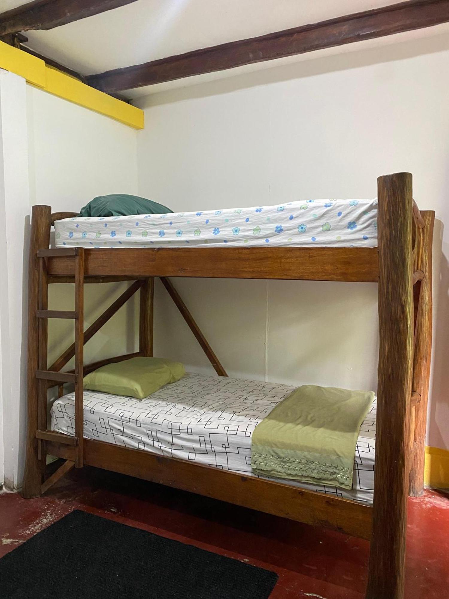 Lívingston Casa De La Iguana旅舍 外观 照片
