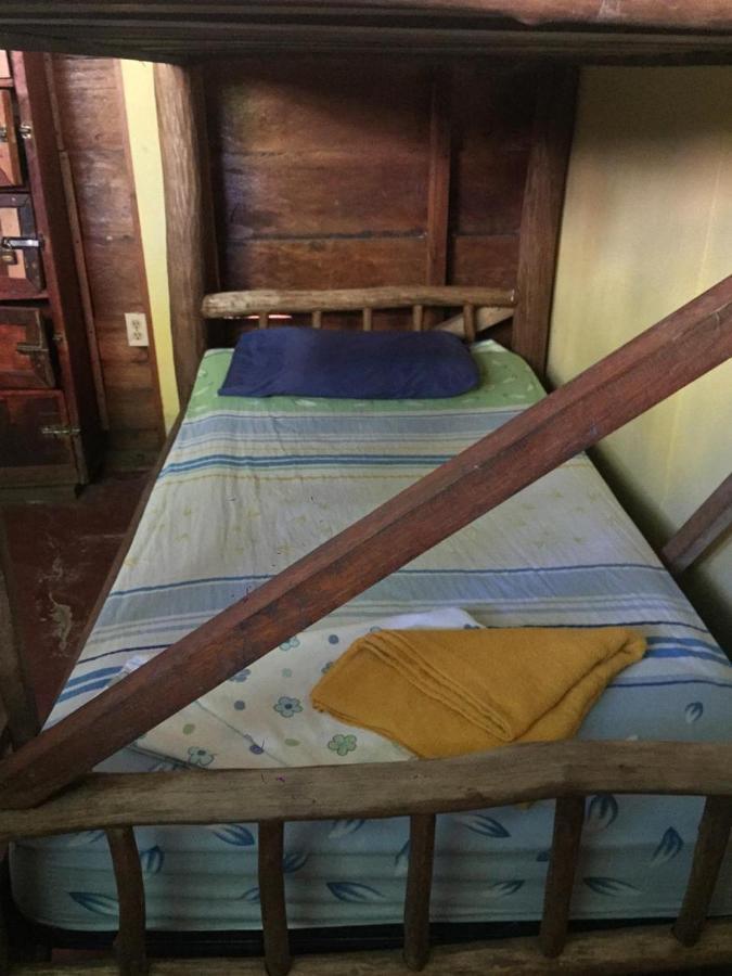 Lívingston Casa De La Iguana旅舍 外观 照片